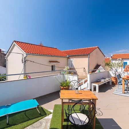 Yvonne Krk Town