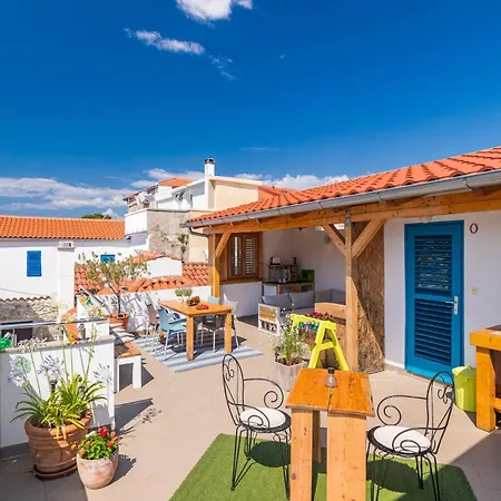 Yvonne Apartment Krk Town