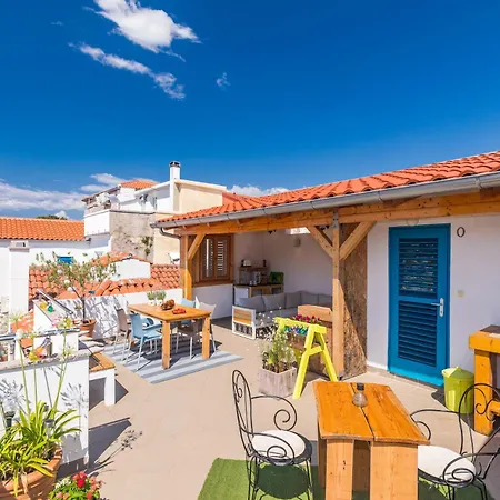 Διαμέρισμα Yvonne *